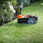 LawnMaster OcuMow 18 Drop and Mow Robotic Mower with Docking Station - immagine 15