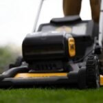 DeWalt DCMWSP156N-XJ Twin 18V XR brushless 53cm Self-Propelled Lawn Mower - immagine 5